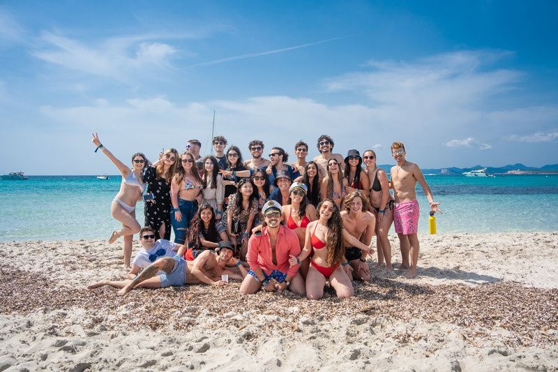 Circuito Yeah Ibiza Trip con ferry (salida desde varios lugares)